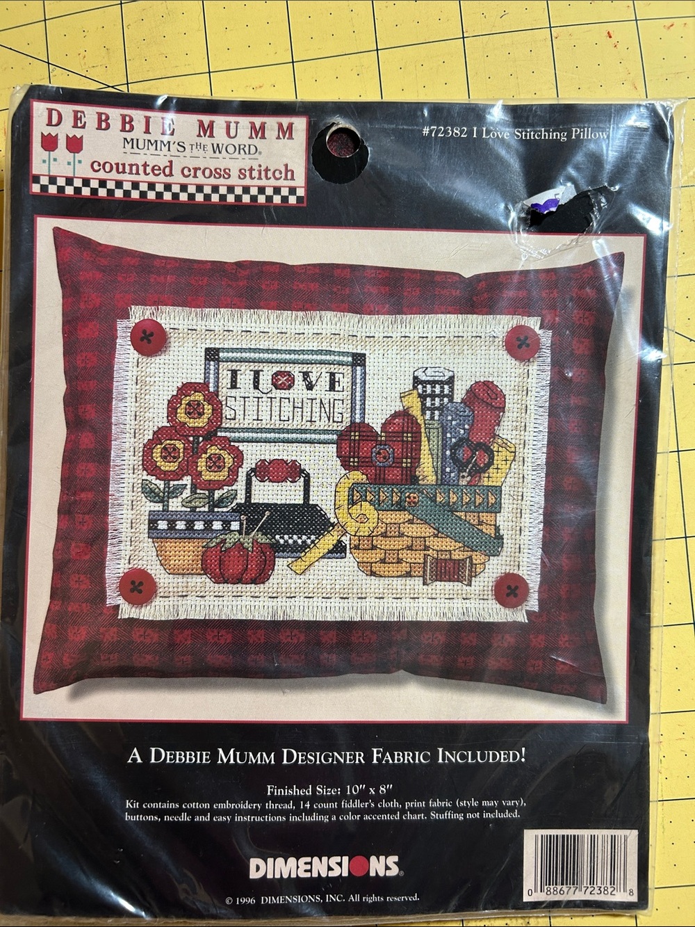 Debbie Mumm 'I Love Stitching' Cross Stitch Pillow Kit - Red